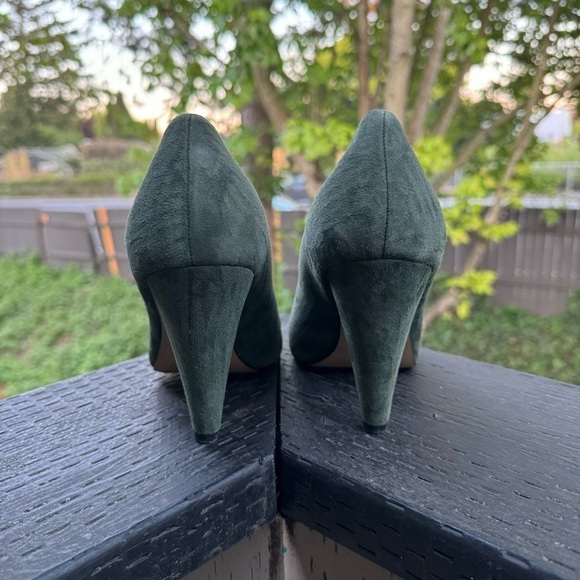 Botkier Women's‎ Green Lina Pointed Toe Suede Pump Heels Size 9.5 - Picture 5 of 8